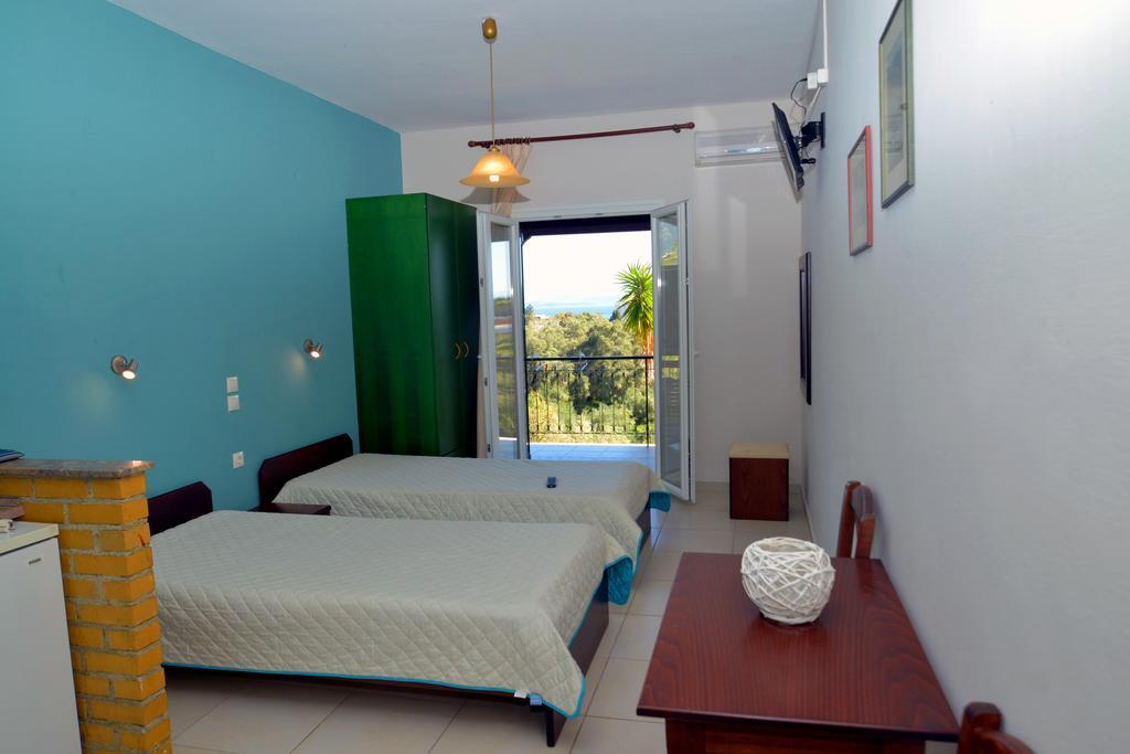 Krystallia Apartments Дассия Экстерьер фото